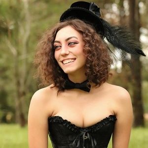 Meet your Posher, Summer